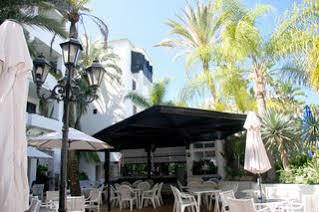 Jardines De Las Golondrinas 3*